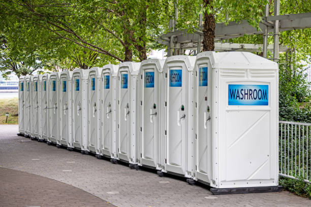 Best Portable restroom trailer rental  in Hewitt, NJ